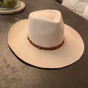 NWT Hat Attack wide brim hat